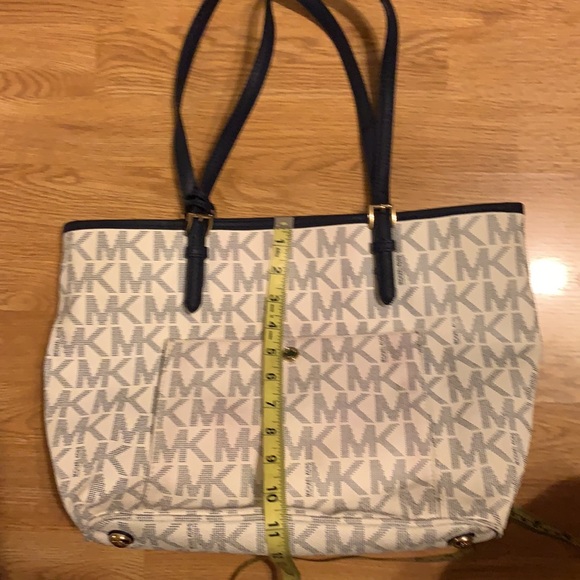 Michael Kors shoulder bag - Picture 3 of 16